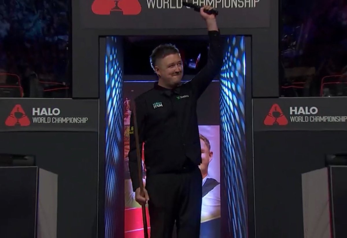 Livesnooker's tweet photo. The defending champion returns to the scene of his greatest triumph 👋🏻 https://t.co/fvdkArp26T