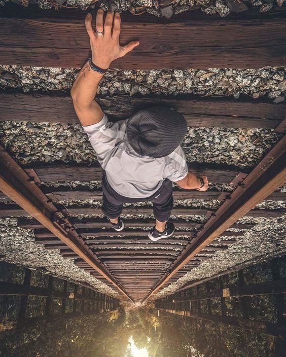 fash_nigga's tweet photo. We decided to give u this ,it’s something that’s all about this life#creative photography https://t.co/mHNOyrk87p