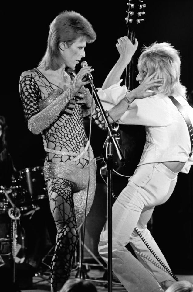 #DavidBowie &amp; #MickRonson - 1973