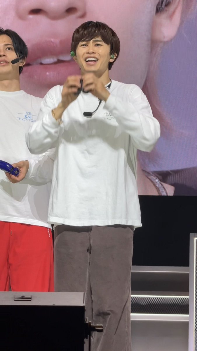 m̆̈ ă̈ y̆̈ ŭ̈ tweet media