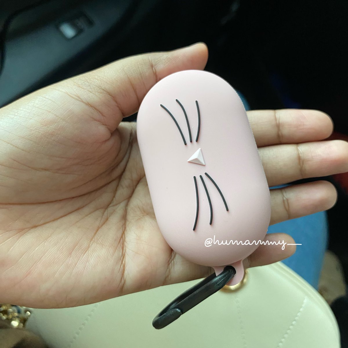 humammy__'s tweet photo. Cute case for galaxy buds plus

https://t.co/6Qp1ApbvsO

https://t.co/lKN8HV8u5J https://t.co/FBhvemLd6a