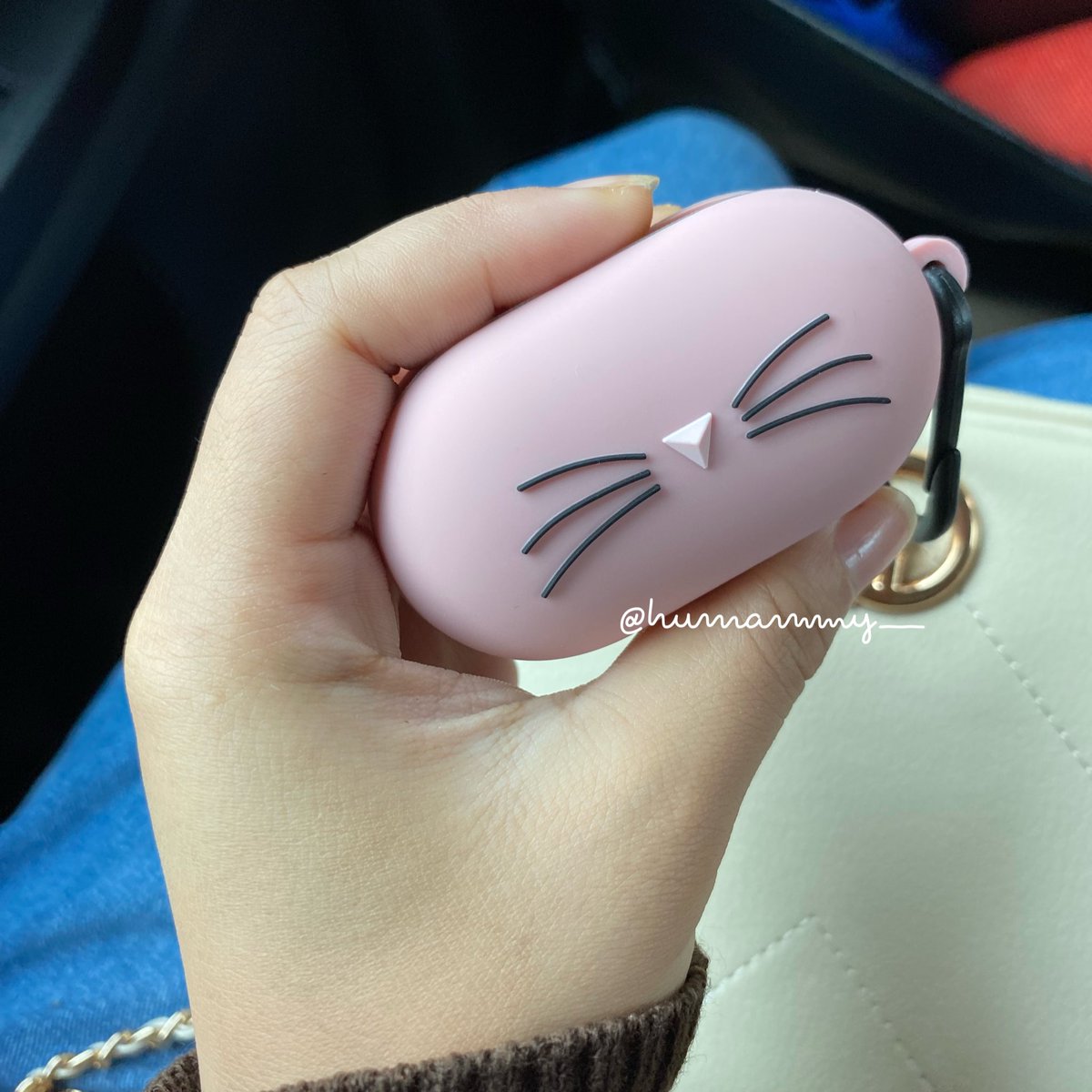 humammy__'s tweet photo. Cute case for galaxy buds plus

https://t.co/6Qp1ApbvsO

https://t.co/lKN8HV8u5J https://t.co/FBhvemLd6a