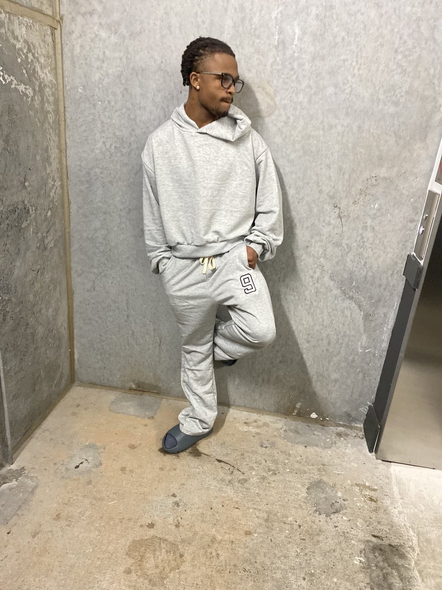 PrimetimePres's tweet image. 💩 on, I just don’t say too much. 🏁 #WeatherAlert