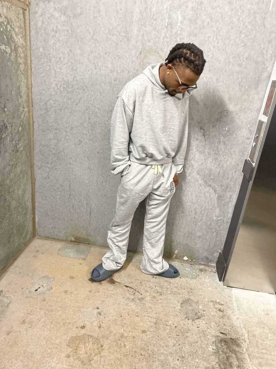 PrimetimePres's tweet image. 💩 on, I just don’t say too much. 🏁 #WeatherAlert