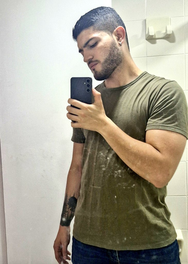 luisbernal970's tweet photo. 🖤 https://t.co/FFF26ZDC3X