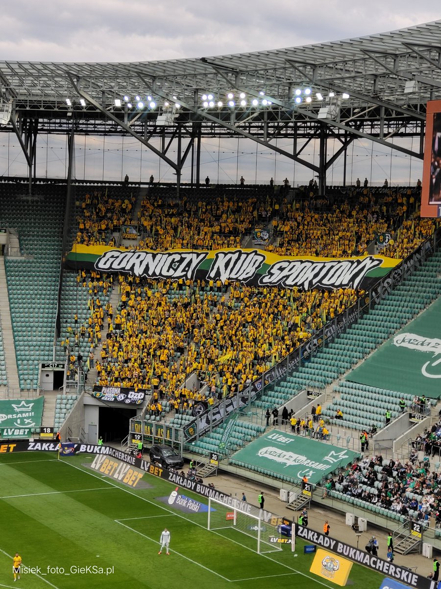 MiskaPatryk's tweet image. #GieKSaTwitter Piękny widok we Wrocławiu 🔥💛💚🖤