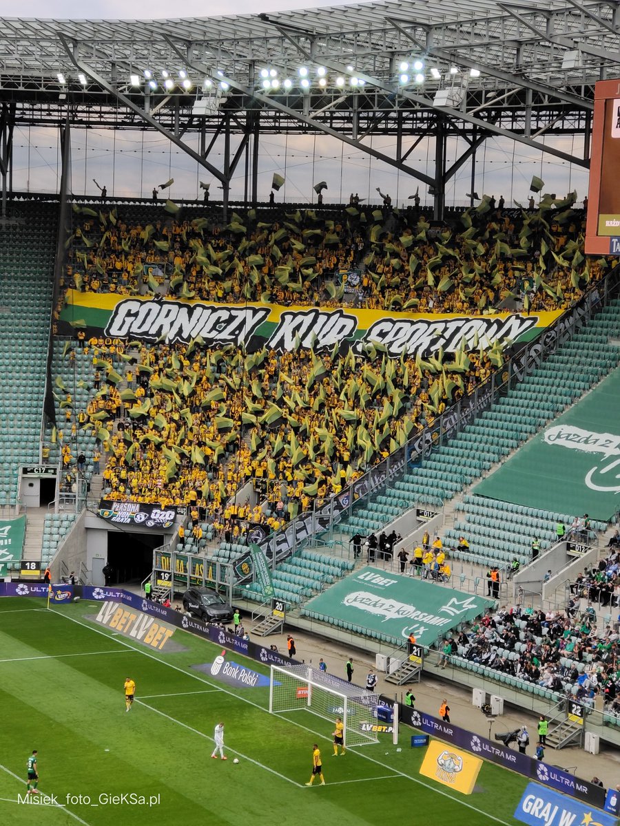 MiskaPatryk's tweet image. #GieKSaTwitter Piękny widok we Wrocławiu 🔥💛💚🖤