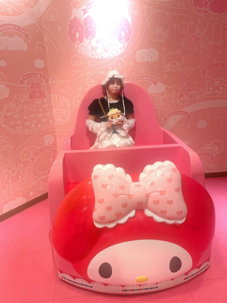 kyonphith2's tweet photo. ﾌﾞｰﾝ
初めてマイメロちゃん乗ったよ૮ o̴̶̷ ࿁ o̴̶̷ ა https://t.co/iipcwQ2TrL