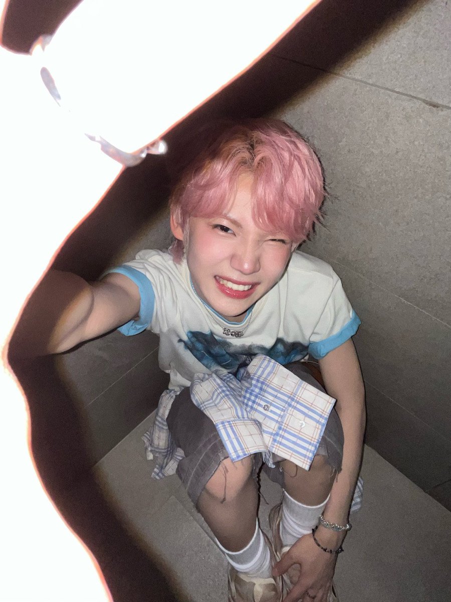 CYE_PICS's tweet image. [ 250419 ] 

🦦 #KENSHIN Weverse Update!

今日もお疲れ様でした🥰

#켄신 #KENSHIN
#CLOSEYOUREYES #클로즈유어아이즈
#클유아 #CYE