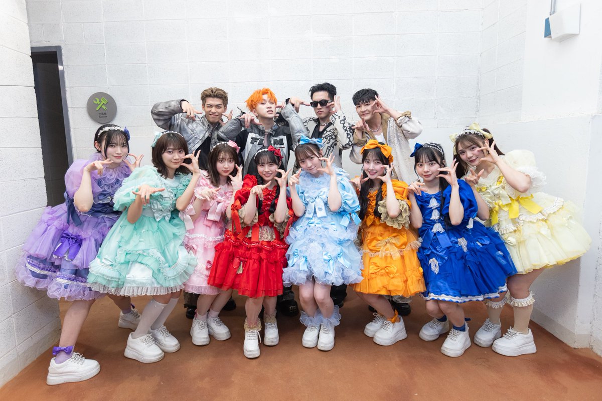CUTIE_STREET_'s tweet photo. 🫧🌏謝謝コラボ写真🌏🫧

4/19(土)
『114年全国中等学校運動会 開幕式』
📍台南アジア太平洋国際野球トレーニングセンター

💫盧廣仲さん
💫GENEBLUEの皆さん
💫U:NUSの皆さん

お写真ありがとうございました🫶🏻

💛古澤里紗 @risa_cs1108
❤️佐野愛花 @aika_cs1126
💚板倉可奈 @kana_cs1111
💙増田彩乃 @ayano_cs0526
🧡川本笑瑠 @emiru_cs0422
🩵梅田miyu @miyu_cs0913
💜真鍋凪咲 @nagisa_cs0628
🩷桜庭遥花 @haruka_cs0129

#CUTIESTREET #きゅーすと 
#KAWAIIMAKER #きゅーてすと