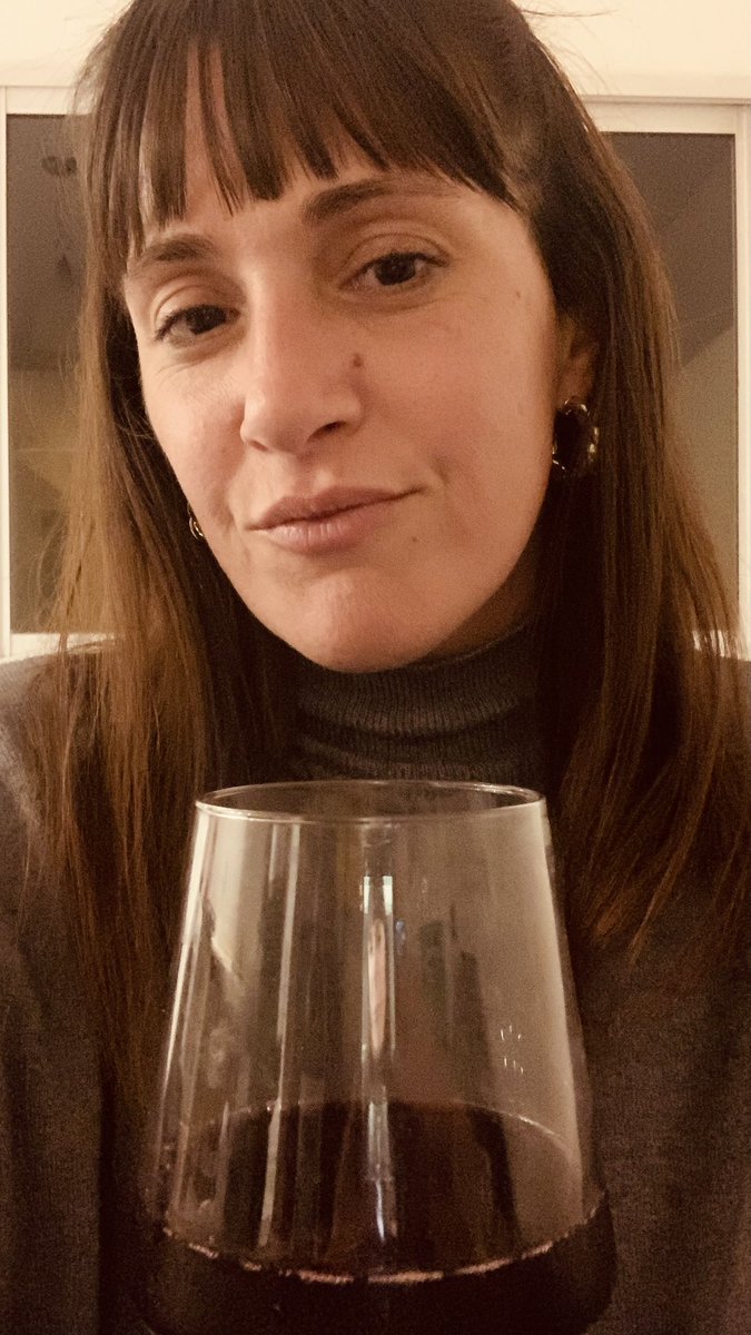 belminguez85's tweet photo. Viernes….santo 😇🍷🍷 https://t.co/6CHLSXiknO