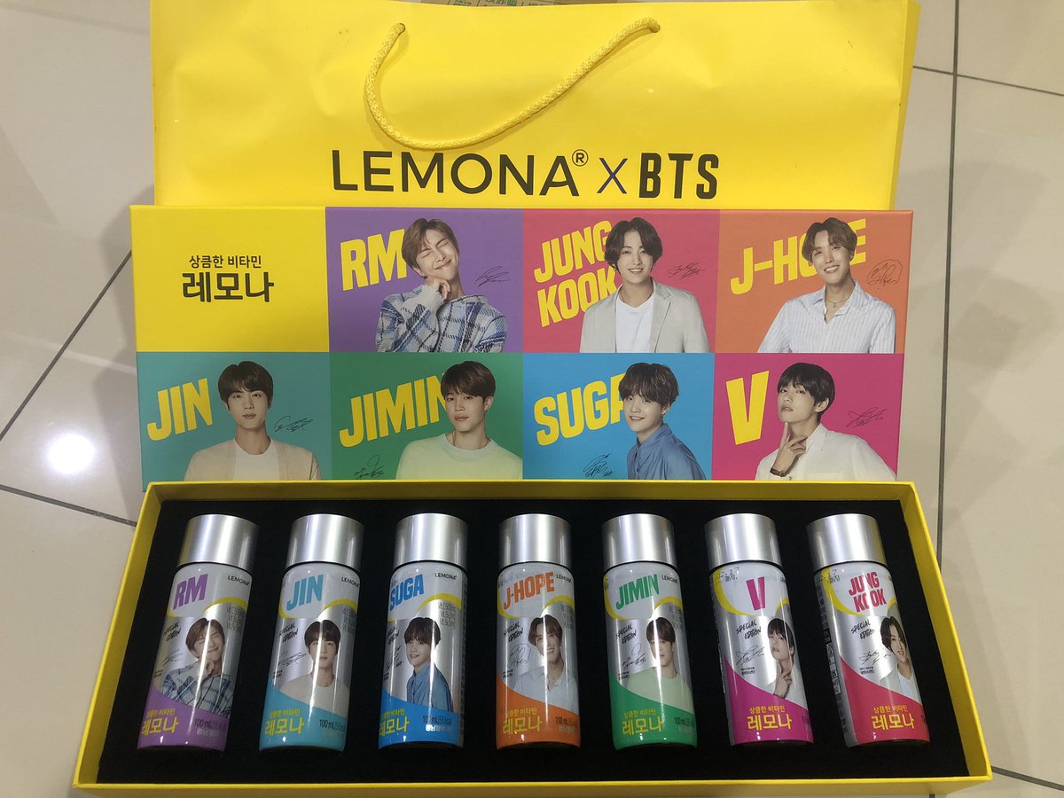 mozaii_1314's tweet photo. Pls help RT💜TQ🫶
WTS‼️🛒 Malaysia only🇲🇾 
(Prefer to meet up at KL/Cheras/Ampang area)

1️⃣Lemona x BTS (empty glass bottles) 

Price can nego.. just inbox me your price.. 

@BTStrading_MY @BTSMarketMY @pasarBTS #pasarBTS #pasarBTSMY #BTSmarketMY #myARMYjual https://t.co/abF69fR329