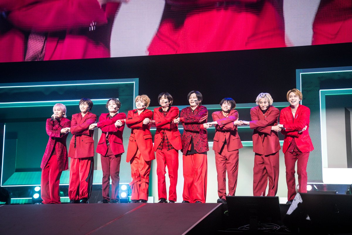 ライブ DAY1🚄🔥／ 📣公演終了リポート #VS超特急 初日🎊 超特急 🆚 8