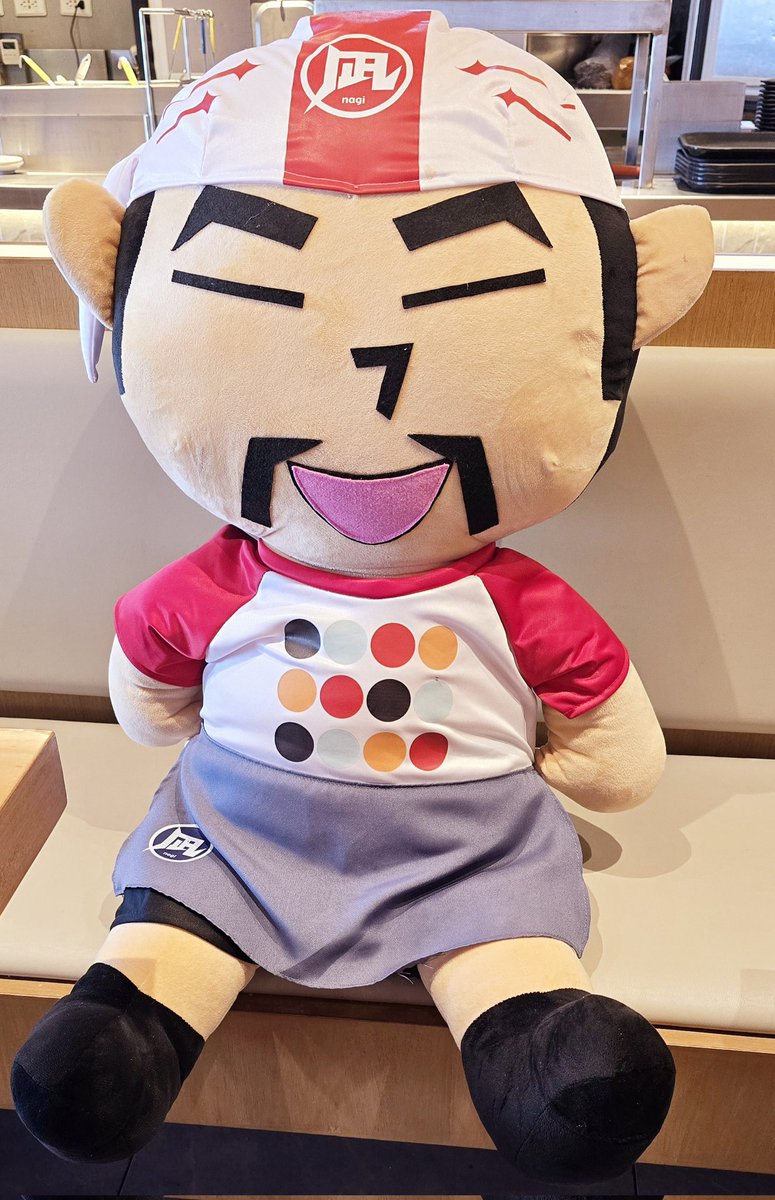 mikeer2002ph's tweet photo. Mascot of Ramen Nagi in Tagaytay https://t.co/v68aQIZblr