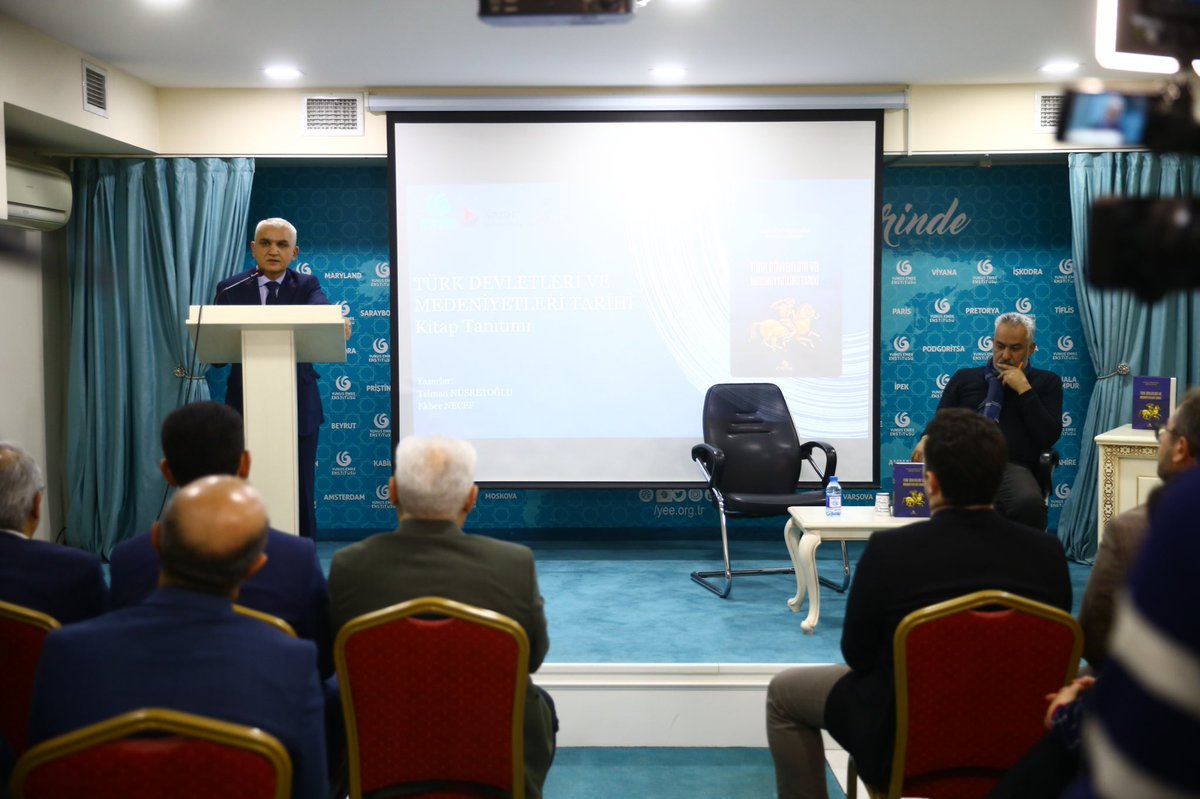 yeeazerbaycan's tweet photo. Bakü Yunus Emre Enstitüsü ev sahipliğinde, Doç. Dr. Telman Nüsretoğlu ve Ekber Necef’in ortak çalışması olan “Türk Devletleri ve Medeniyetleri Tarihi” adlı kıymetli eserin tanıtım programı gerçekleştirildi.
#yeeorgtr
#bakuyee
@yeeorgtr https://t.co/NlLrAcLn8R
