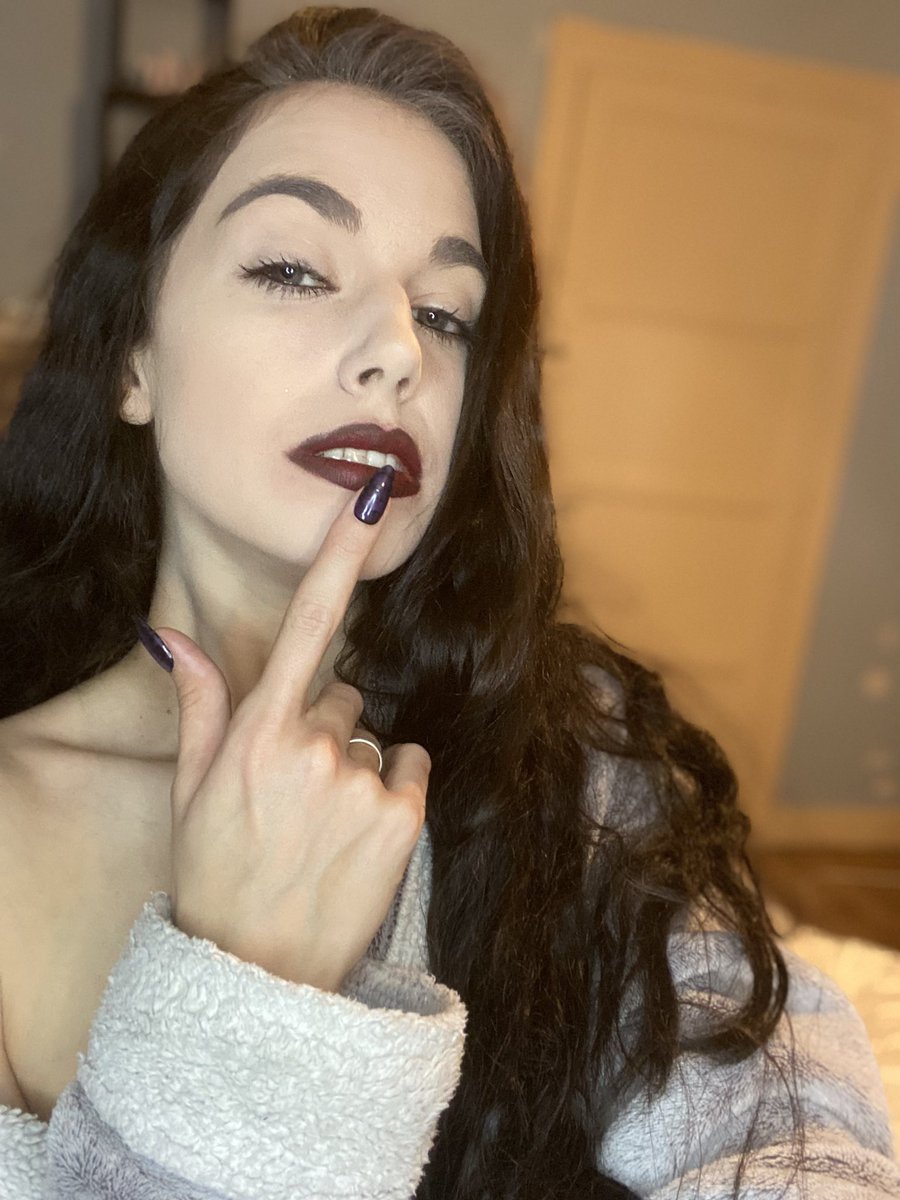 Bellasin91's tweet photo. Je t’attends en dm 🤭🔥 https://t.co/ZIQ93bpUep