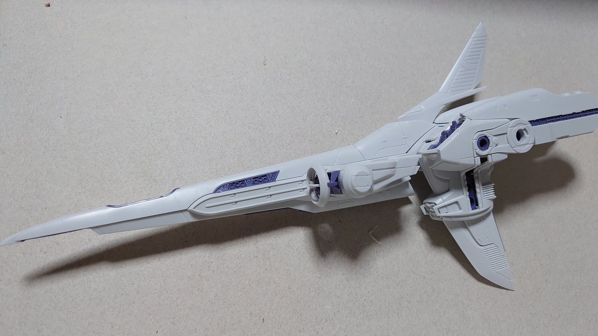 white_okojyo's tweet photo. PLAMAX BLASSTY 仮組終了
急いで組立てて正味30分強
組むまで気が付かなかったけど腰の部分(3枚目)ってアレンジされててかっこいいわ
ここって取っ手みたいのが生えてたんだけどデザインの一部になってる。
#PLAMAX #BLASSTY #ブラスティー #プラモデル https://t.co/QIN48ElTji