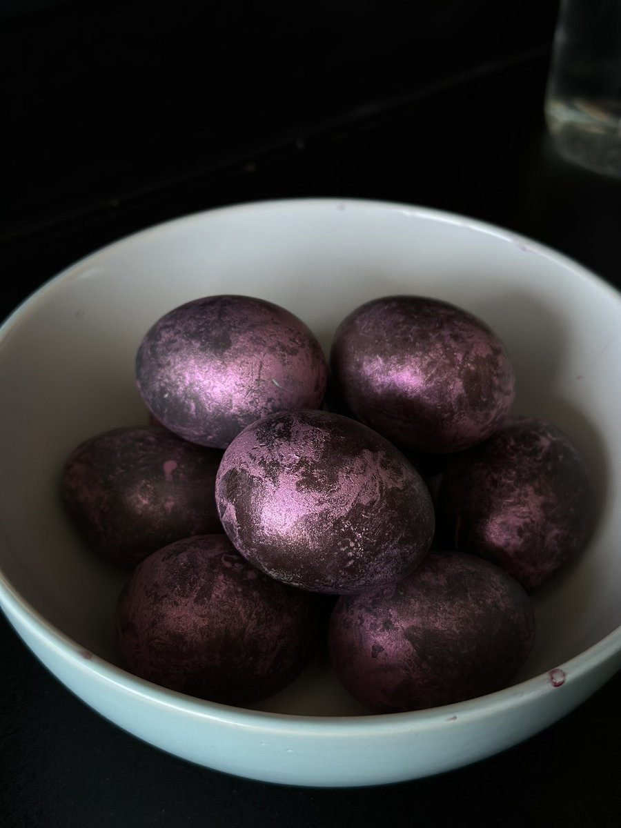 Хто задонатить на мої два збори, поділюся як зробити такі космічні яйця ✨

Ось баночки:
Збір 1
send.monobank.ua/jar/84Tz7NaDCr

Збір 2
send.monobank.ua/jar/W2NPgbCiM