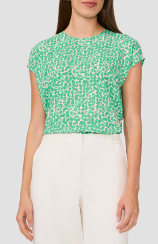 LuxeStylevibes's tweet photo. 🌟 Elevate your everyday look with the Geo Print Cap Sleeve Shell — now 45% off at Nordstrom!😍
#Ad 
Shop Now : https://t.co/A40XRPBdDb

Disclaimer: I may earn a commission if you purchase through my link—thank you for your support!
#NordstromStyle https://t.co/RsIpmtBP2Q