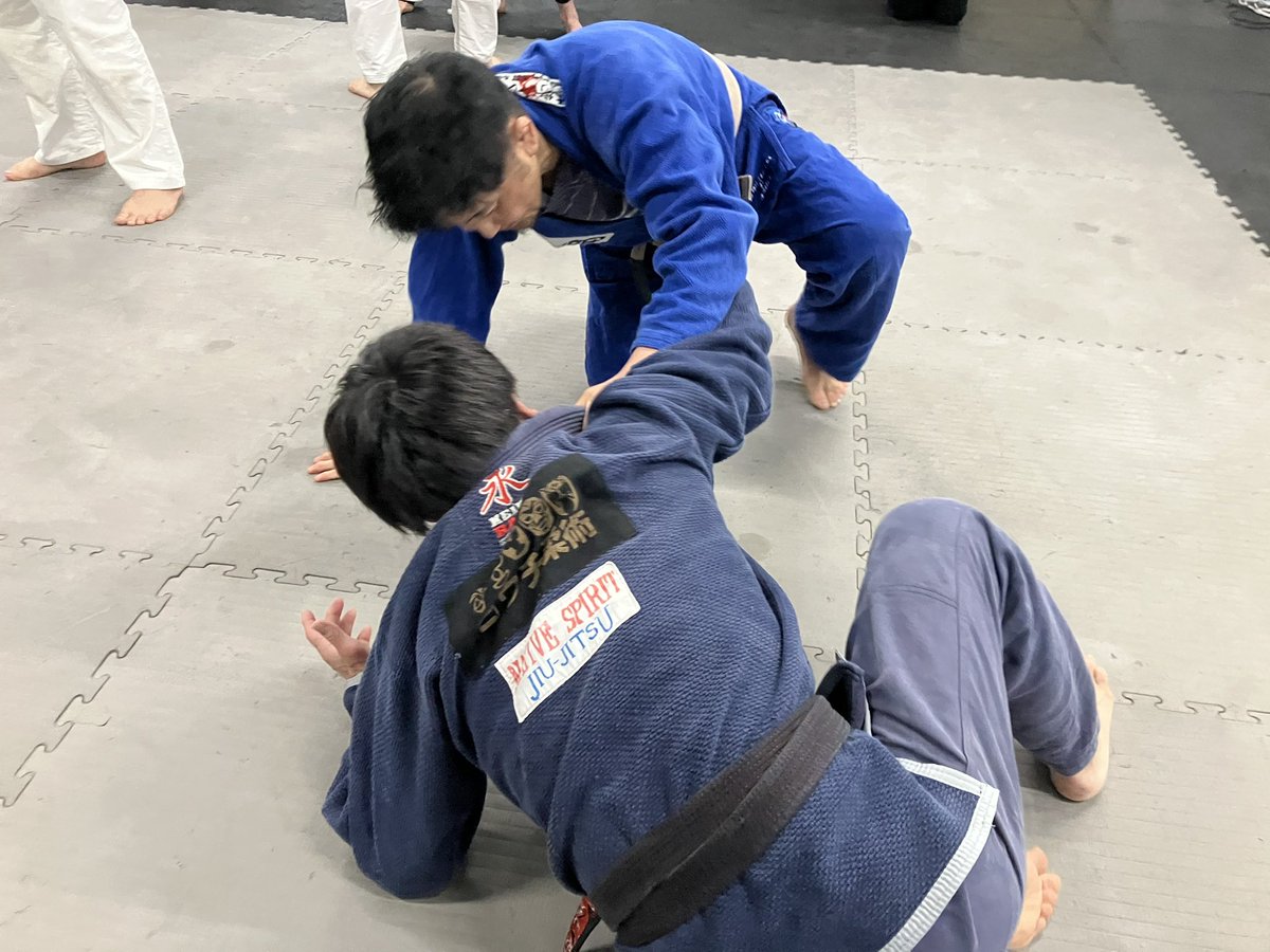 tokojiu_'s tweet photo. 土曜トコ柔〜✨18名🎉

『カチパイセン』効果か⁉️

いつも来てくれる
小島黒帯・樋口黒帯に
F黒帯・T黒帯・アダルト🟫のM田さん
他沢山のメンバー来てくれました✨

最高⤴️に楽しかったです♪
皆さんもトコ柔に来て下さいね〜❣️

#カチさんと愉快な仲間達❓ https://t.co/6MSwr7fSrj
