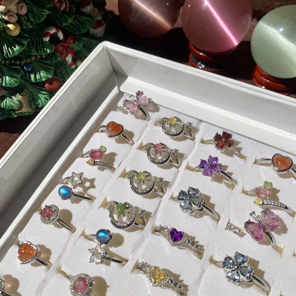 bxyzz_'s tweet photo. 💍✨#แจก  Ring of Luck — แหวนหินมงคล 1 วง มูแบบน่ารัก เสริม ความรัก การเงินประสบความสำเร็จปังๆ🧚🏻‍♀️

🪞รี+ฟอล
🪞emojiที่ชอบค่า https://t.co/WYQR5MN4h9