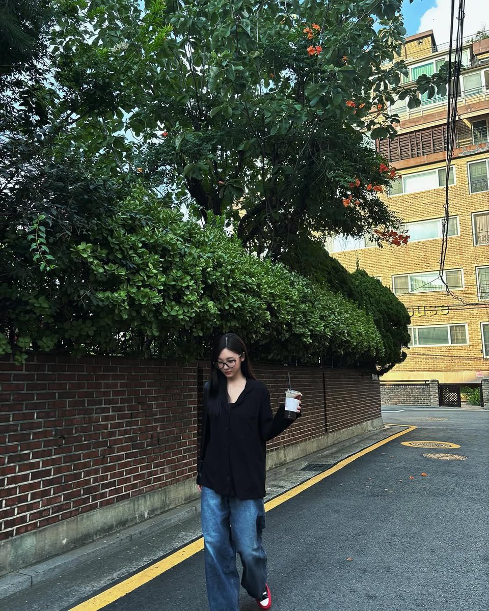 olive ; 宁艺卓 tweet media