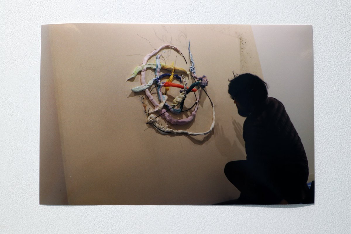 証拠写真 
2025 
12.2×19.4cm 
写真プリント