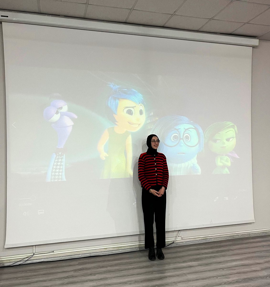 SinopKYGM's tweet photo. 📍Sinop Yurdu

Psikoloğumuz Eda Kaya tarafından öğrencilerimize Ters Yüz 2 filmi izletilip, duyguların işlevi ve duygu düzenleme becerileri üzerine keyifli ve öğretici bir analiz gerçekleştirildi.🎬🍿

#GSBYurtları https://t.co/tJFApsZR4N