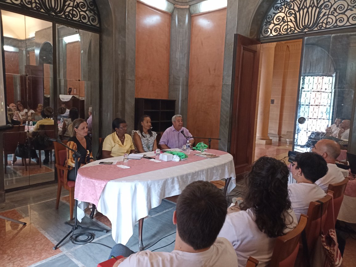 Fructífero encuentro de la brigada sindical y solidaria de Valencia con directivos de la #CTC.
