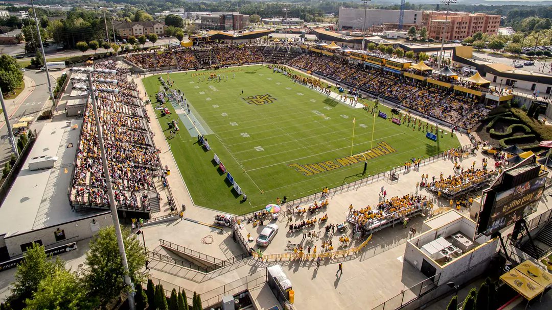 There are now 5 Kennesaw State (<a href="/kennesawstfb/">Kennesaw State Football</a>) players from outside the U.S., including 3 others from Australia, Serbia and Germany:

🇦🇺 P Matthew Choules
🇷🇸 OL Nikola Milovac
🇩🇪 OL Benjamin Kienz
🇨🇦 DL Ebenezer Dibula
🇨🇦 DB Isaiah Thomas

📸 Kyle Hess/<a href="/KSUOwlNation/">Kennesaw State Owls</a>