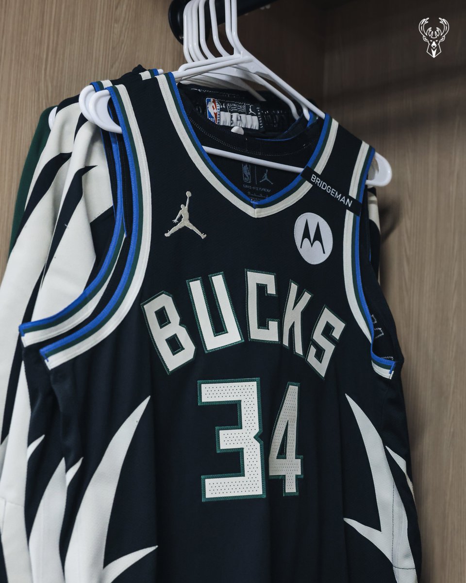 Bucks's tweet photo. Beginning in black. https://t.co/nMD08wcC4Q