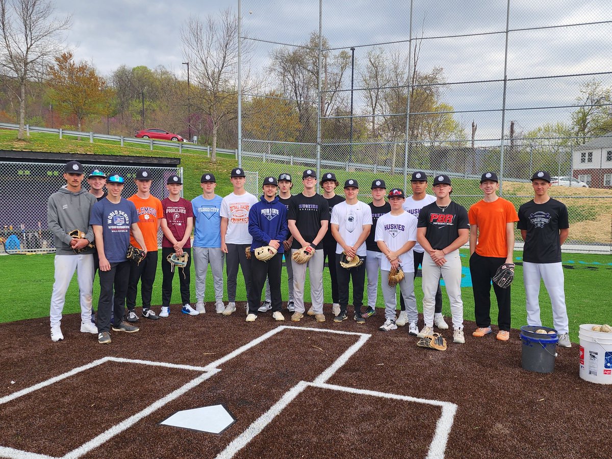 Huskies finally getting the chance to test out the new turf!  Hopefully, games to come soon!🤞