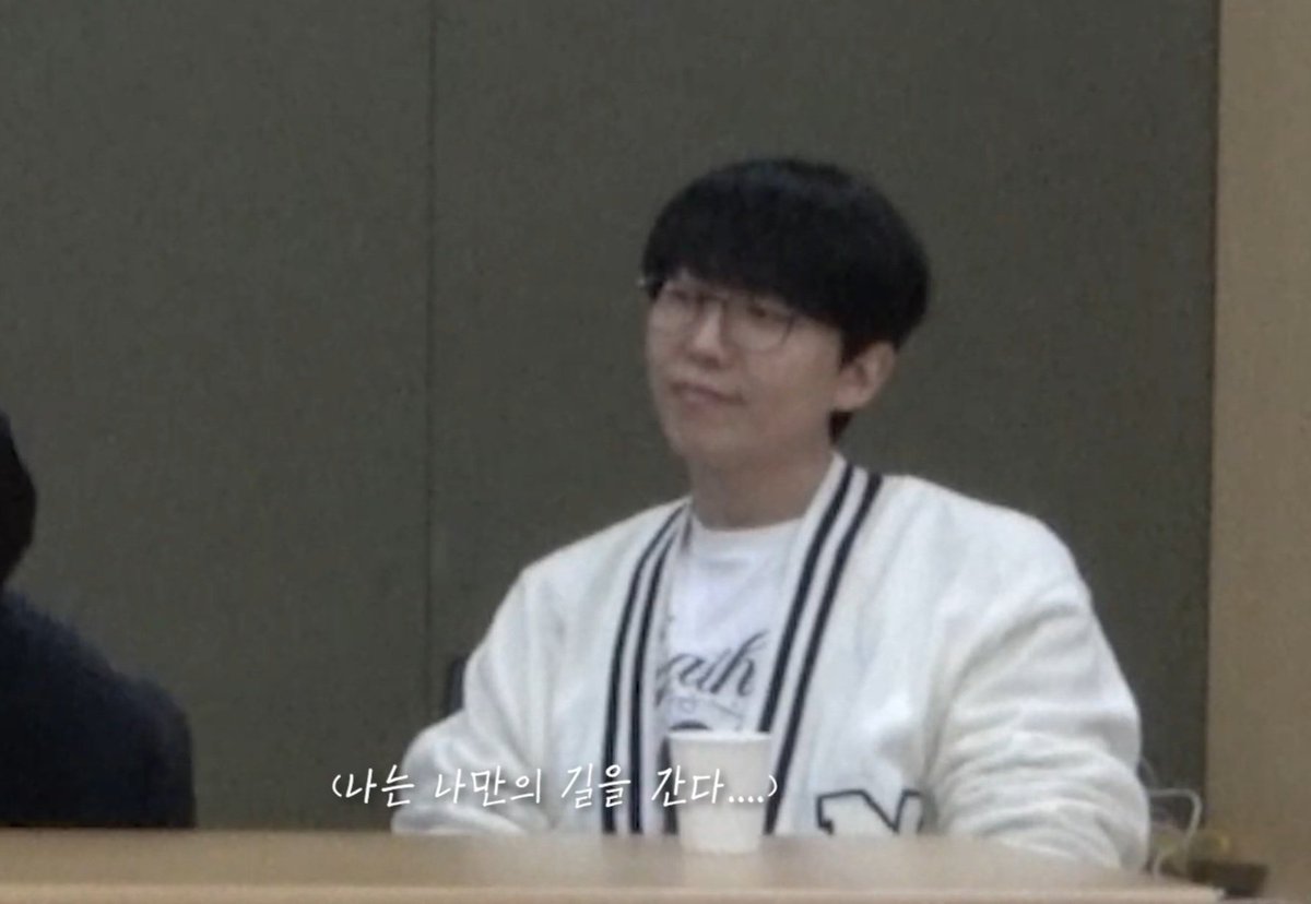 저화질의범김재 (@lq_jbk) on Twitter photo 