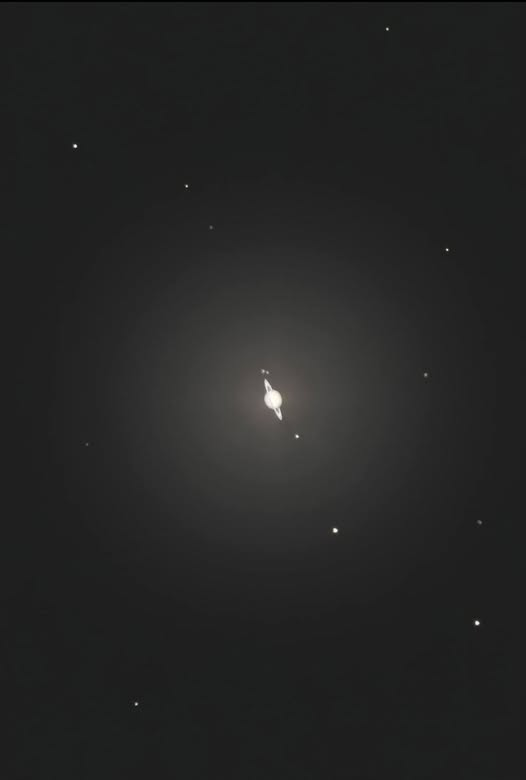 forallcurious's tweet photo. Saturn with bunch of its moons captured from Earth by an amateur astronomer.

By Darya Kawa https://t.co/lCb5tS25Tl