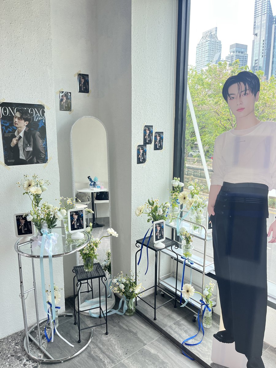 คาเฟ่สวยมากๆเลยค่ะ เป็นเฟ่แรกที่ได้ลดก😂 ขอบคุณที่จัดเฟ่นี้ขึ้นมานะคะ #TheOceanSkyShadeOf_JAY