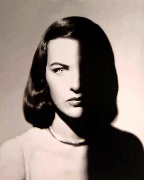Daniel des Errances (@deserrances) on Twitter photo Ella Raines by Man Ray, 1942
<a href="/JoelleLosfeld/">losfeld joelle</a> <a href="/JulieJulieL/">Julie L.</a> <a href="/c_vollaire/">Catherine Vollaire</a> <a href="/TweetMaman/">Tweet Maman</a> <a href="/AuxComtesse/">la comtesse aux pieds nus</a> <a href="/ruault_anne/">Anne Ruault Ω</a> Ella Raines by Man Ray, 1942
<a href="/JoelleLosfeld/">losfeld joelle</a> <a href="/JulieJulieL/">Julie L.</a> <a href="/c_vollaire/">Catherine Vollaire</a> <a href="/TweetMaman/">Tweet Maman</a> <a href="/AuxComtesse/">la comtesse aux pieds nus</a> <a href="/ruault_anne/">Anne Ruault Ω</a>