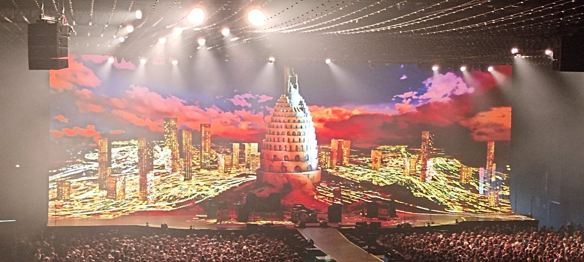 Chevaliergille6's tweet photo. Nantes 2025 Indochine https://t.co/5m2pOknfgx