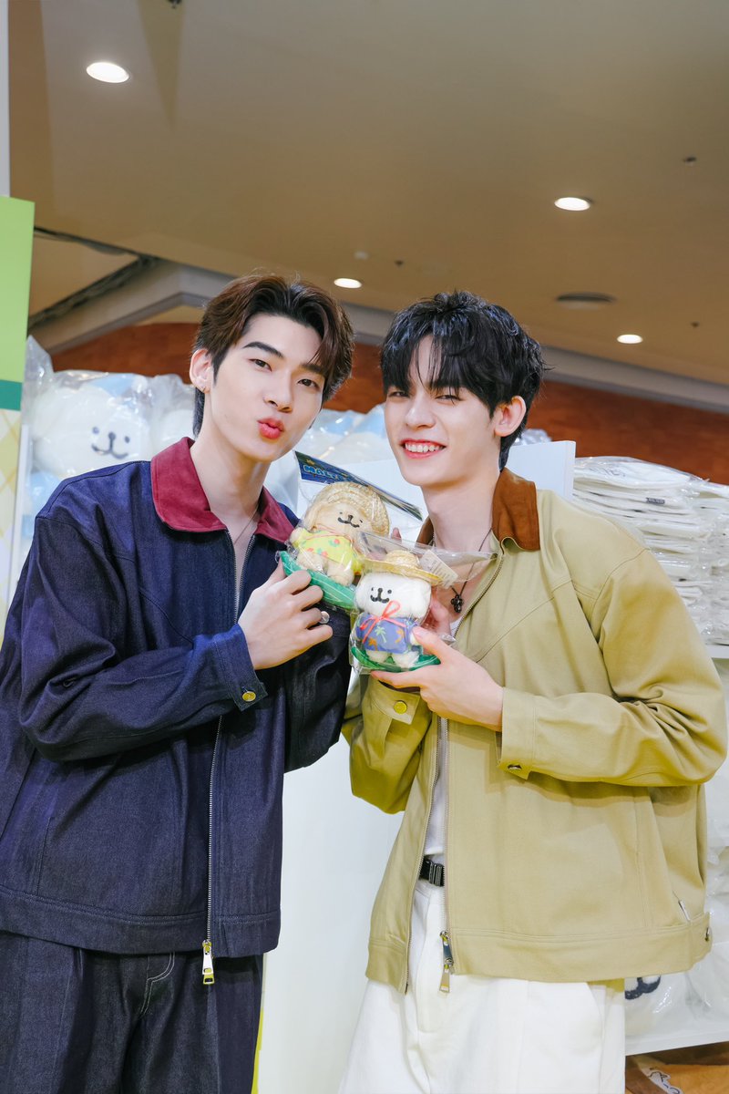 centralwOrld's tweet photo. ความน่ารักโลกตะลึง 😚
#MalteseWorldxTeeTeePor
#MalteseWorld #twnpich #PorSuppakarn
#centralwOrld https://t.co/5vx9DaIrJv