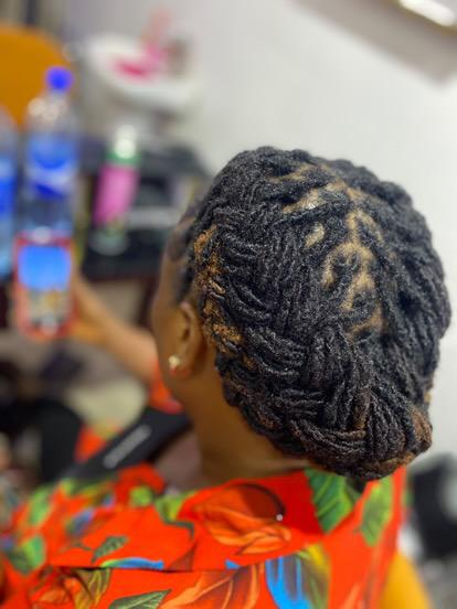 I hate poverty so much that's why i go out everyday to hustle 
Make una patronize my small business.
#AbujaTwitterCommunity #JP2025 Holy Saturday