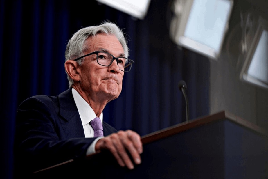 Crypto_TechP's tweet photo. 🚨 Crypto Holders Alert!

Fitch predicts Fed rate cuts in Q4 2025.
Historically, such cuts boost liquidity, driving investments into risk assets like crypto.​

Altcoins could see significant gains.​

Stay informed and strategize accordingly.​

#CryptoNews #FedRateCuts #Bitcoin #Altcoins