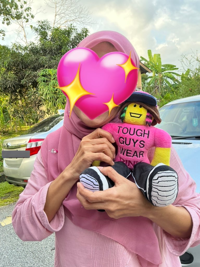 my primary school malay teacher since 1st grade with my infected plushie :D
#regretevator