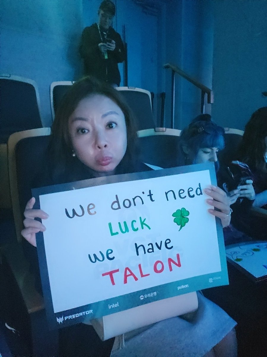SophieAhn1's tweet photo. .@TenZOfficial agreed that @SnowFake769437 Primmie is the best. Please win @TALON_VALORANT !! 
@killuaX456 @thyy_ball @jitboyy_ @ImJoviGG @FrosTvsYou fighting!
#FLIGHTCLUB
#VCTPacific https://t.co/dBLiuNQ1un