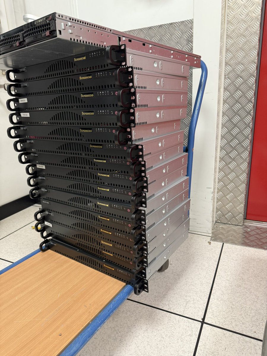 Deploiement de 16 serveurs ryzen à Paris 👌