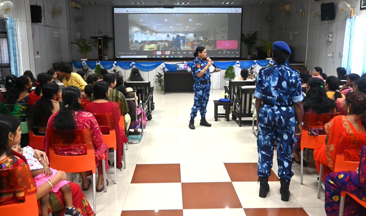 RCWA106RAF tweet media