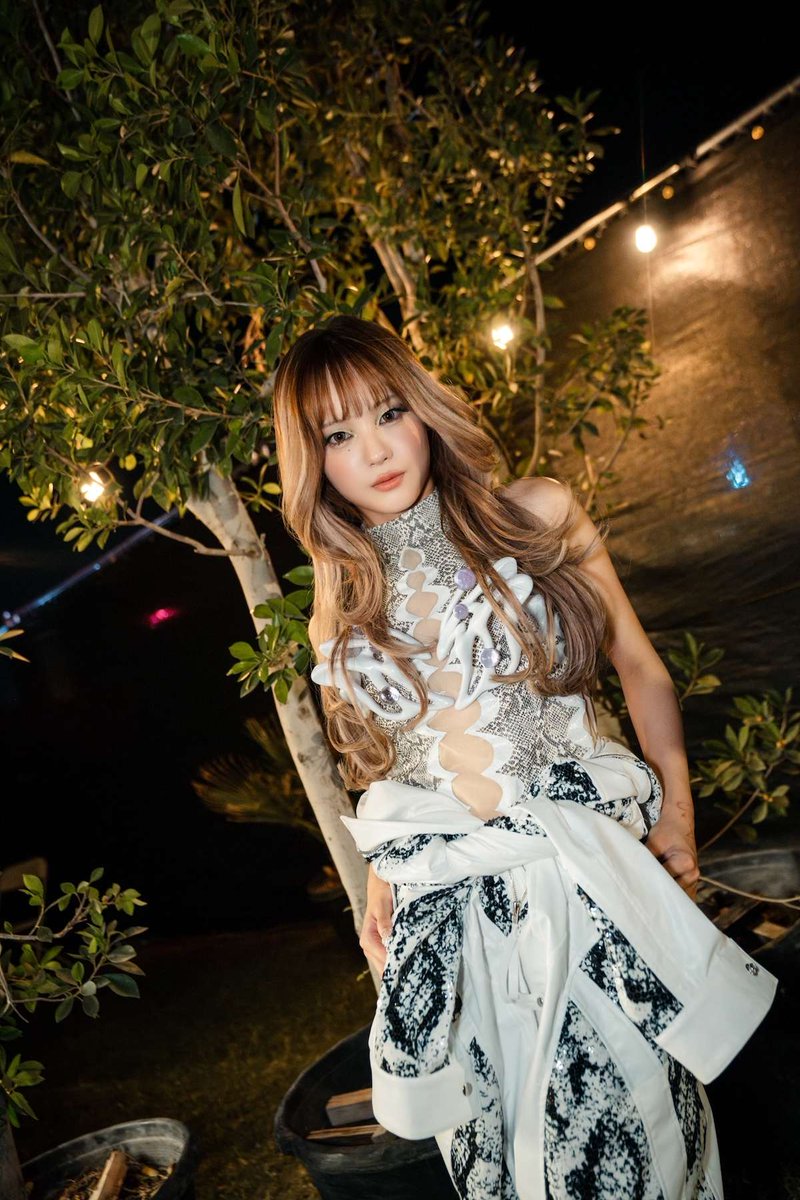 XGGlobal_'s tweet photo. JURIA had activated Supreme Goddess mode for Coachella 😍

https://t.co/VolU1Iydu7

#JURIA #XG 
#ALPHAZ 
@XGOfficial_ https://t.co/TQKLpla2LC