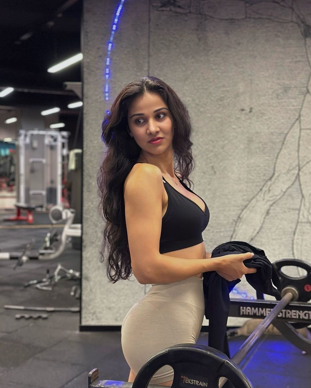 Go5E_OsXcAAiqzZ?format=jpg&name=large