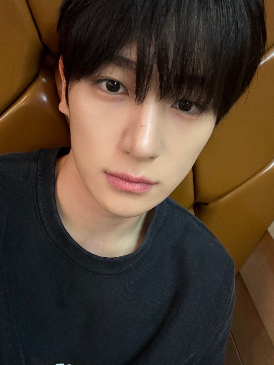 913lurve's tweet photo. 🐻 : 선물 https://t.co/k2xkgAF2fc