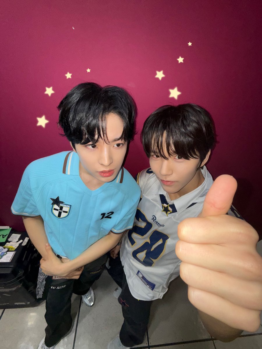 nctwishofficial's tweet photo. ᯓ★ᯓ★ᯓ★

#YUSHI #JAEHEE
#유우시 #재희
#ユウシ #ジェヒ 
#NCTWISH #poppop
#NCTWISH_poppop https://t.co/fXC2AkMGR8