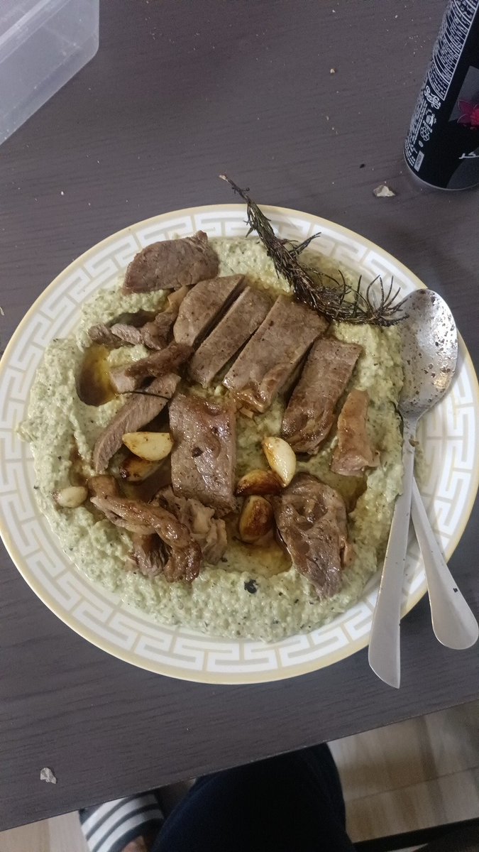 ESLAM2MDUO7's tweet image. على  نازك (بتصرف) 🙂