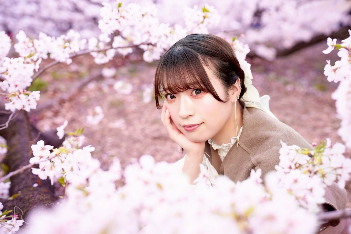 PhotographRei's tweet photo. 春色まどろみ

DATE:2025
LOC:TOKYO
MODEL:SHION

α7 IV×50mm F1.4 DG DN Art

#これソニーで撮りました
#写真で奏でる私の世界
#キリトリノセカイ
#ファインダー越しの私の世界ᅠ
#東京カメラ部
#pasha_magazine
#discoverportrait
#portraitphotography https://t.co/563hfnscyk